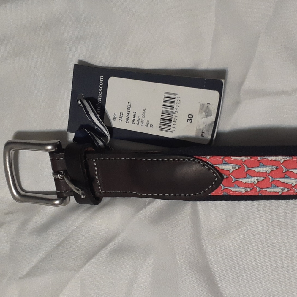 NWT Vineyard Vines belt size 30